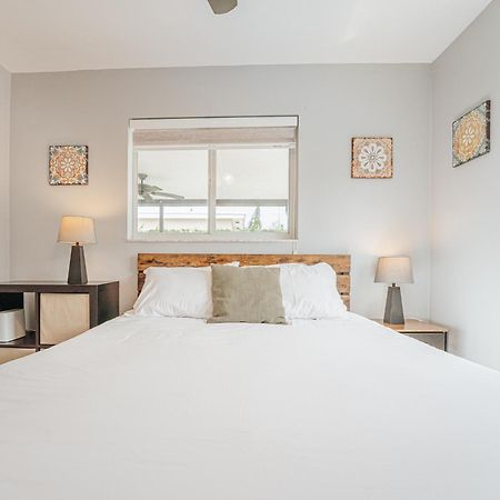 Home With A Pool Close To Beach And Fll Airport Pool Heated October- March 劳德代尔堡 外观 照片