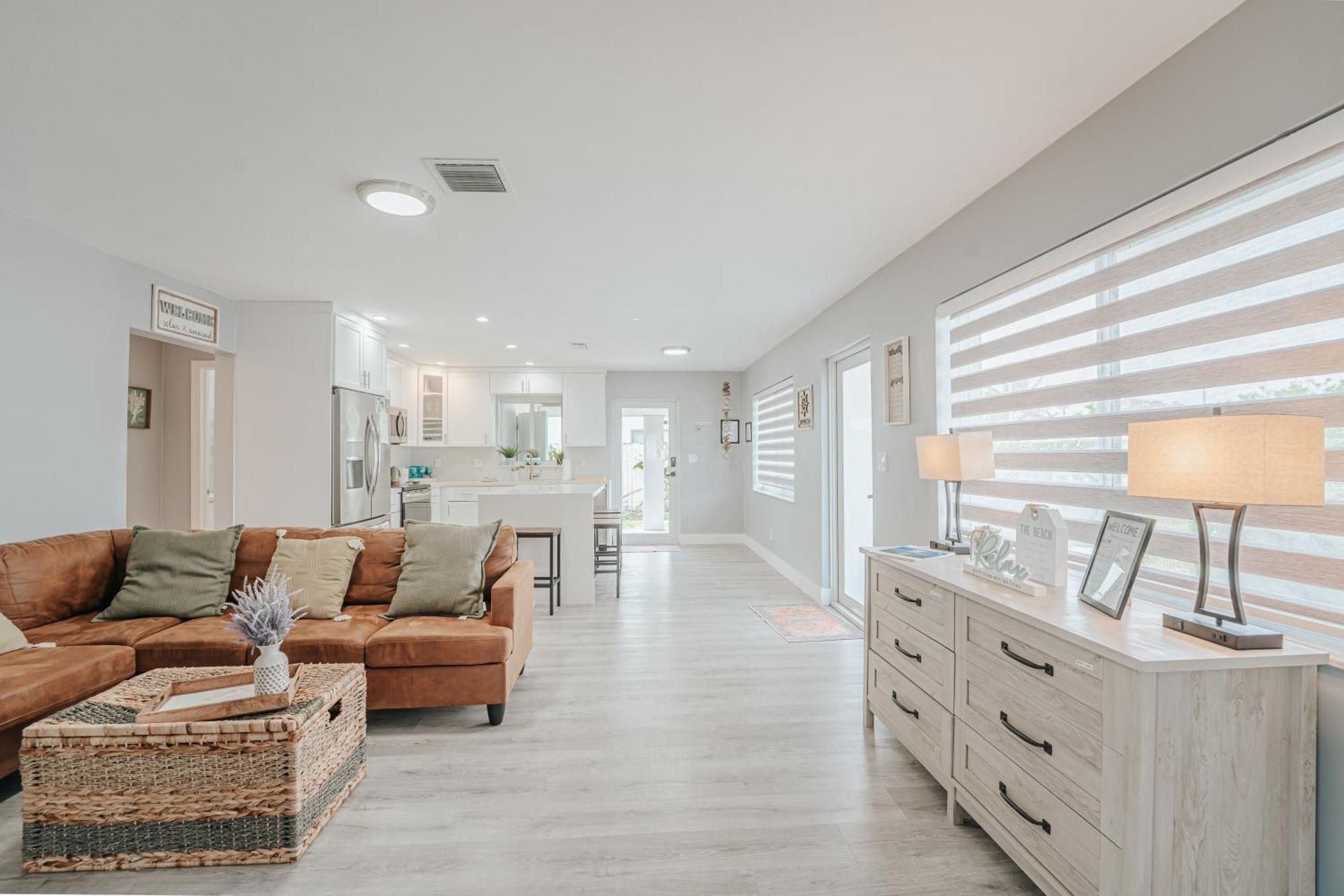 Home With A Pool Close To Beach And Fll Airport Pool Heated October- March 劳德代尔堡 外观 照片